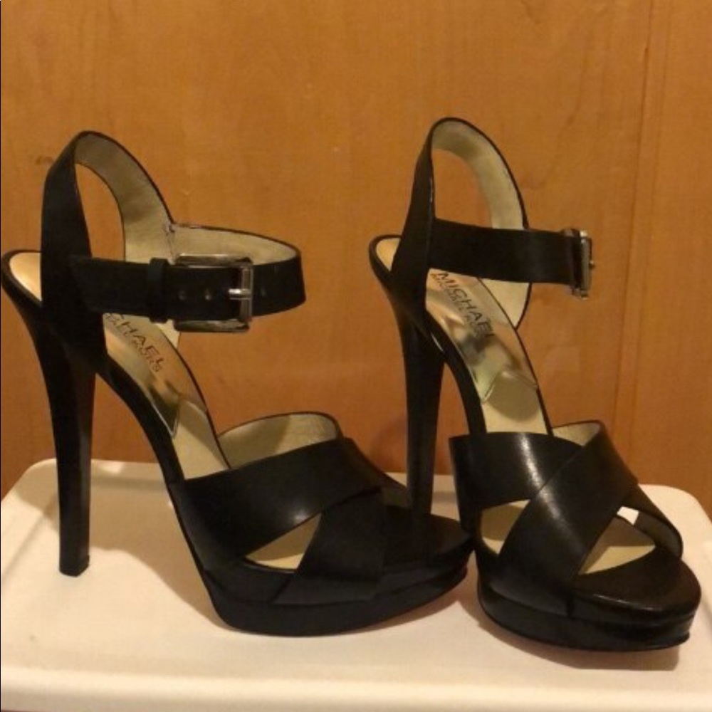 MK heels